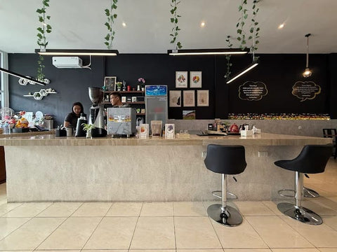 Manggala, The Slow Bar Cafe